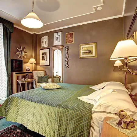 Regina Hotel